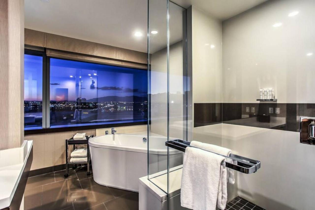 City Center - Panoramic Corner Suite At Vdara Лас-Вегас Экстерьер фото